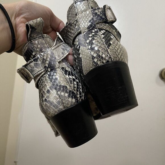 ALLSAINTS Ivory Leather Darcy Pointed Toe Cutout Snakeskin Ankle Booties 38 US 8 - Picture 7 of 9